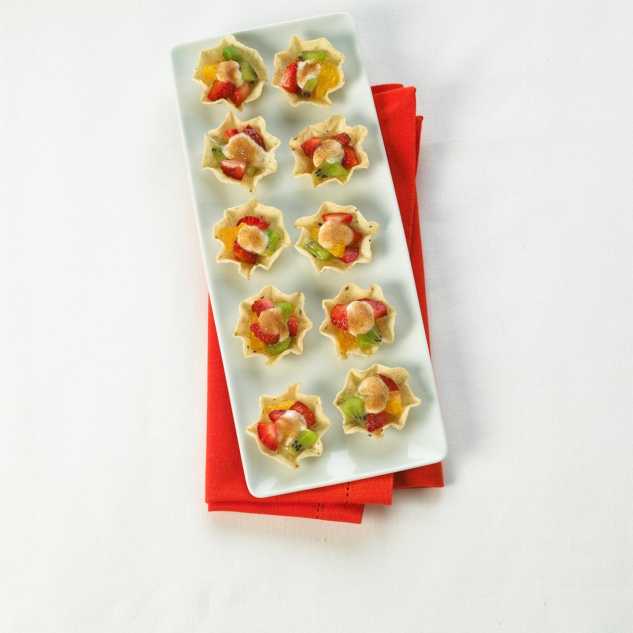 Creamy Cinnamon Fruit TOSTITOS® SCOOPS!