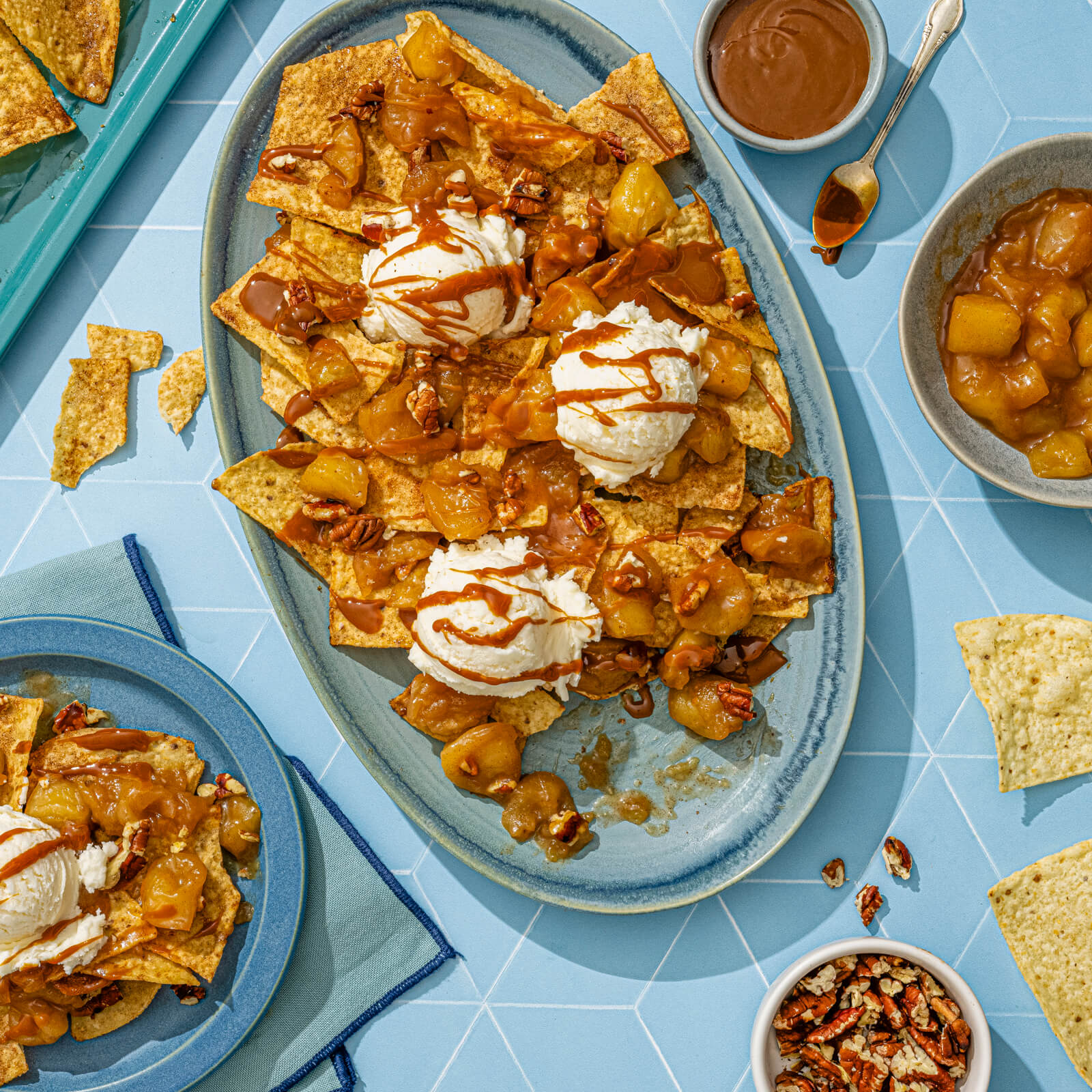 TOSTITOS® Apple Pie Dessert Nachos