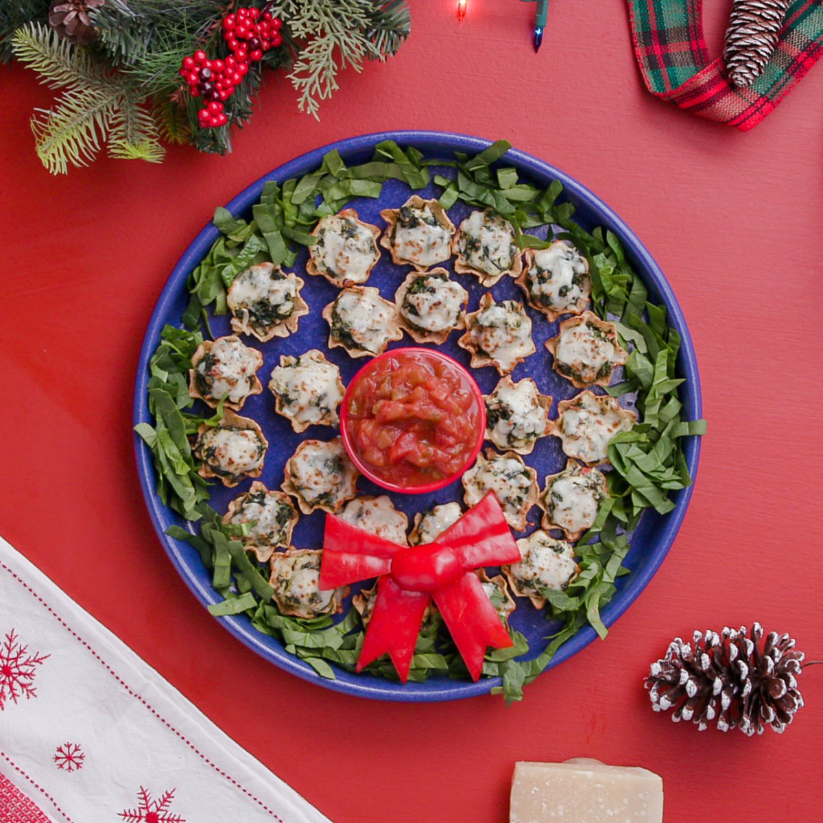 TOSTITOS® Festive Spinach Dip Chip Cups